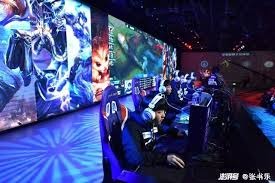 尤文客战佛罗伦萨：伊尔迪兹领衔，DV9、科斯蒂奇首发